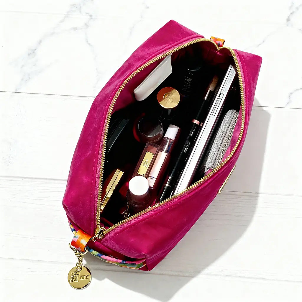 Clear Compartment Design