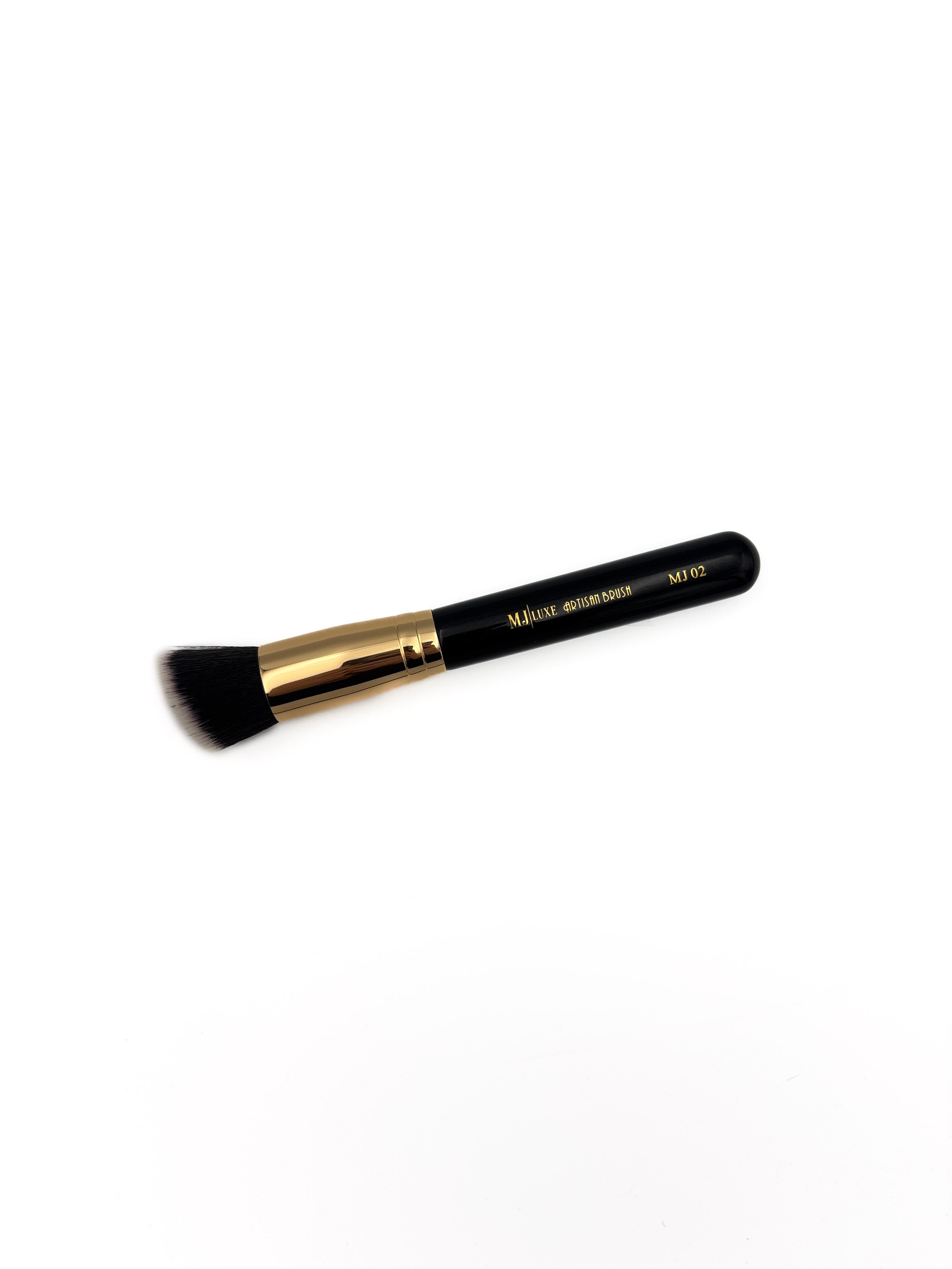MJ 02 Luxe Artisan Cream Contour Brush